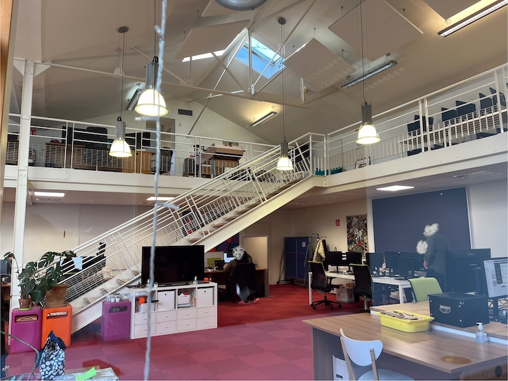 Ambiance de travail dans l'open space de Main Space